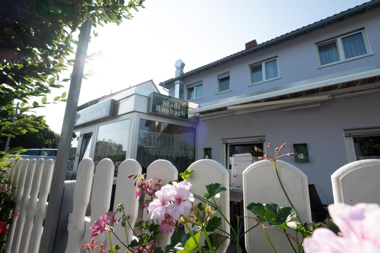 Schnitzelhaus Und Pension Stadt Rosbach Rosbach vor der Höhe Exteriör bild